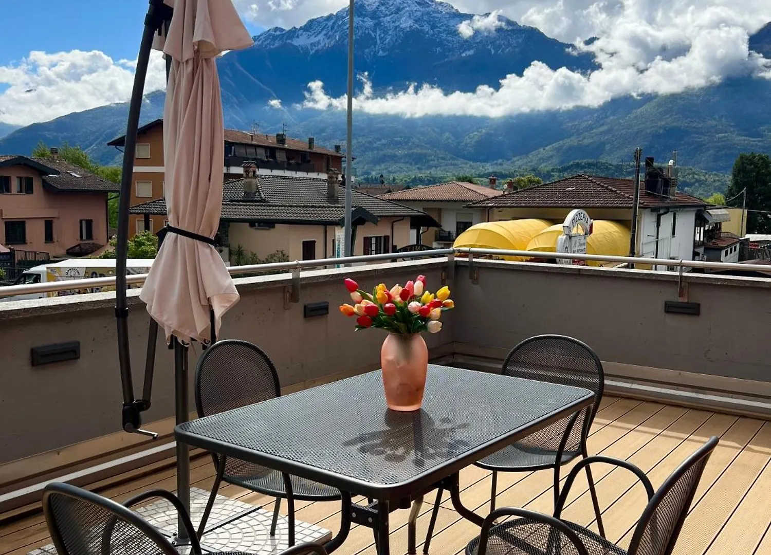 City Pulse Apartment Your Urban Escape Domaso
