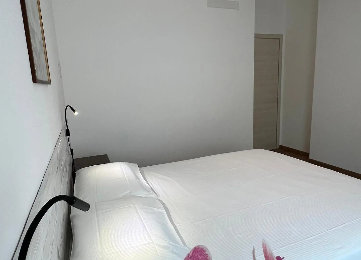 City Pulse Apartment Your Urban Escape Domaso